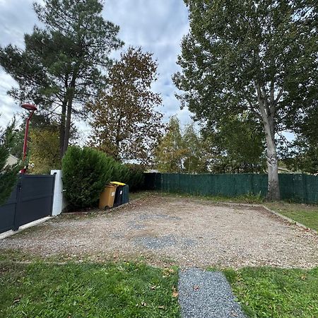 Gite Du Chapelier Gauriaguet Esterno foto